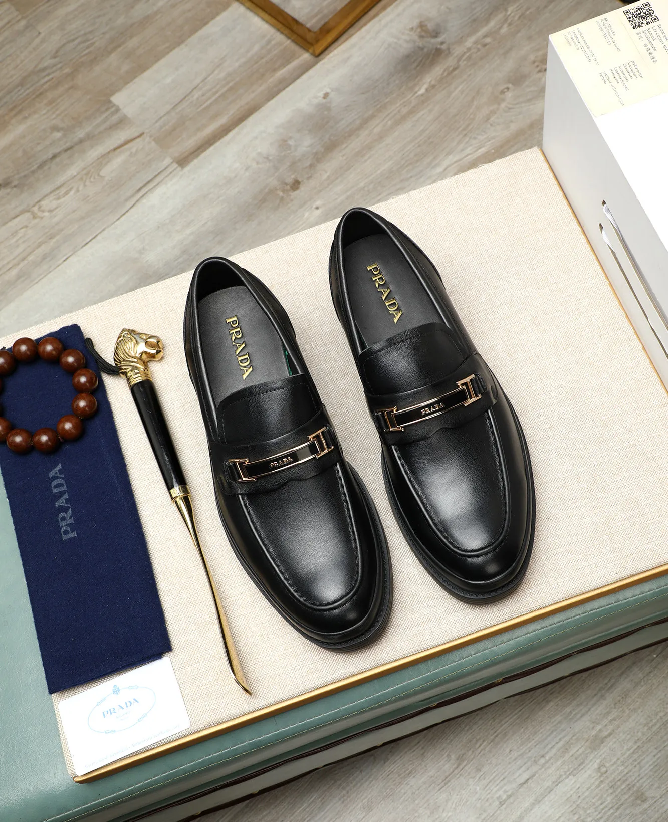 Men's men's shoes 💰540 (water-dyed cow leather) 📛📛PRADA high-end counter's latest formal business leather shoes 👔original and highest quality! Imported from Italy 🇮🇹 first-layer calfskin fabric ➕ cowhide lining Original outsole Formal size: 38➖44 (45 customized)